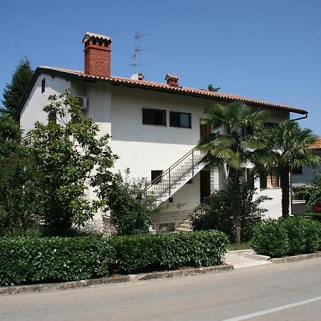 Appartement Pineta House Vidos à Poreč Extérieur photo
