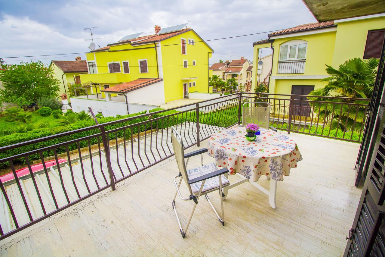 Appartement Pineta House Vidos à Poreč Extérieur photo